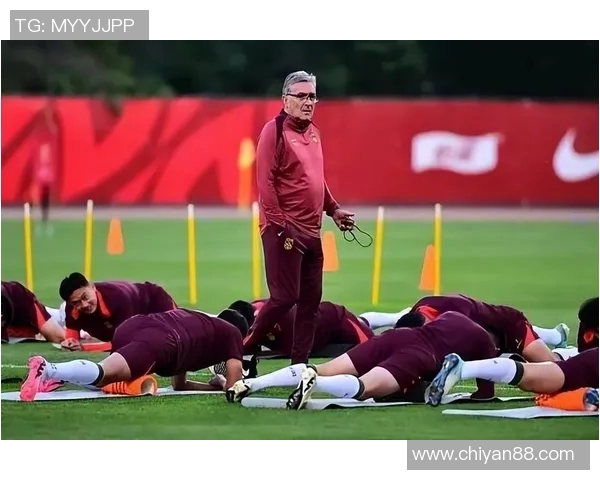 足球明星因冲突被拍打倒在地引发广泛关注与讨论 足球明星因冲突被拍打倒在地引发广泛关注与讨论